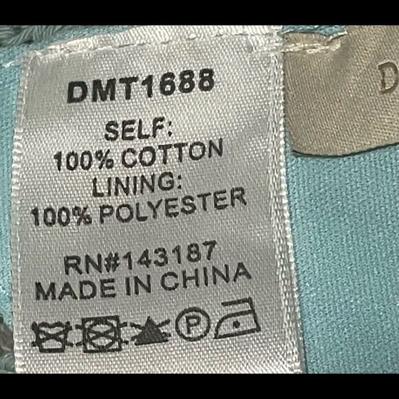 Dance & Marvel crochet crop top halter style size small never worn - Picture 6 of 8